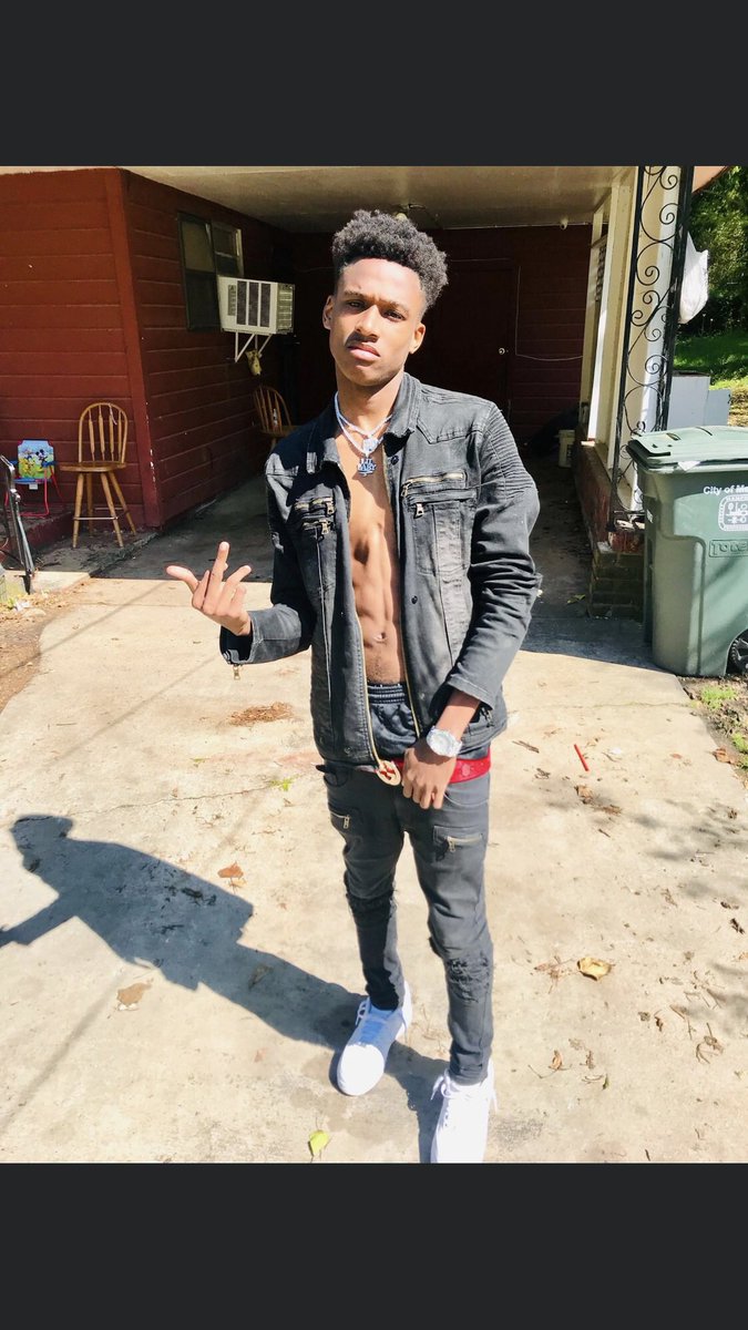 wooski_ync's tweet image. Start Taking My Own Advice Shit You Niggas Was Selling I Wouldn’t Buy It 🦍
#LLYNCCAPO 
# YNC