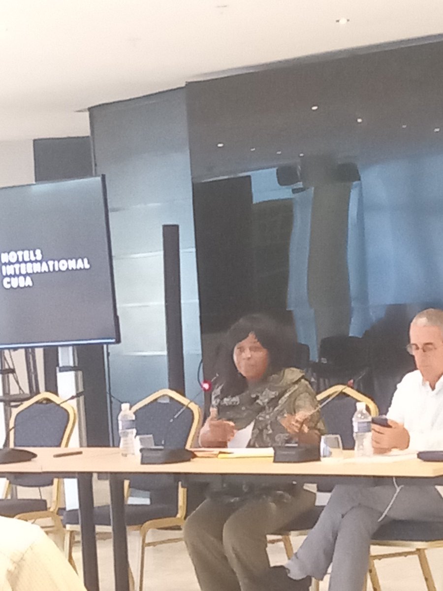 43 Ciclo de Conferencias sobre Economía Mundial presenta las ponencias "Reconfiguración del orden económico mundial actual" y Situación económica mundial e impactos para Cuba" por los investigadores Jourdys James Heredia y José Luis Rodríguez