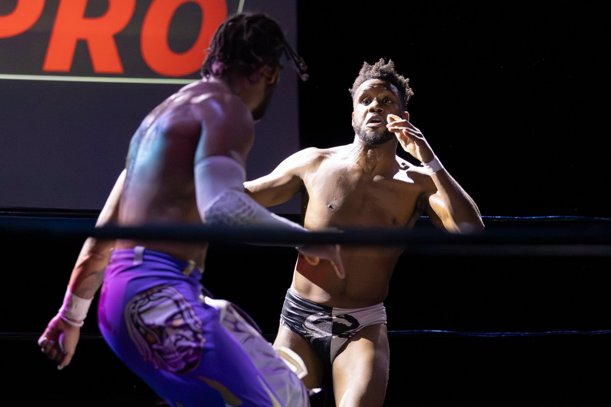 UkWrestlePic's tweet image. Michael Oku and Leon Slater during the Revolution Tag Match at Live in London 98.
August 3rd 2025
#revpro #ukwrestling #wrestling #229london