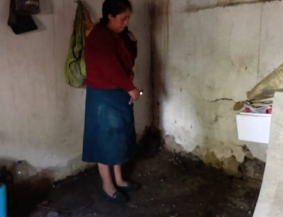 COENPeru's tweet photo. 🌧️ Áncash: #LluviasIntensas registradas el 17/11 en el CP Rayanpampa, distrito de #Acobamba, provincia Sihuas, causaron daños a viviendas. Municipalidad distrital culminó la #EDAN y gestiona la entrega de ayuda humanitaria para las personas damnificadas y afectadas. https://t.co/y3w9pdkN6c