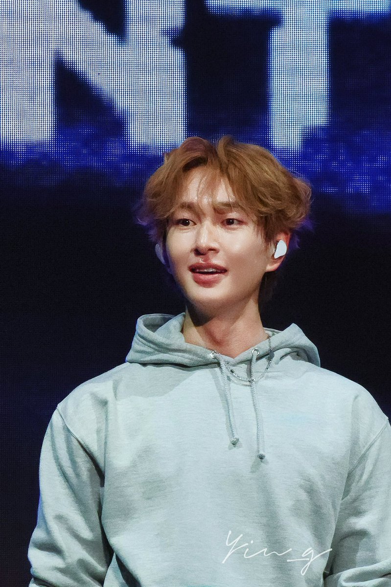 20251117 THELIVEPERCENT 
In Copenhagen 
#온유 #ONEW #SHINee #샤이니
#ONEW_THE_LIVE_PERCENT 
#ONEW_THE_LIVE_PERCENT_COPENHAGEN