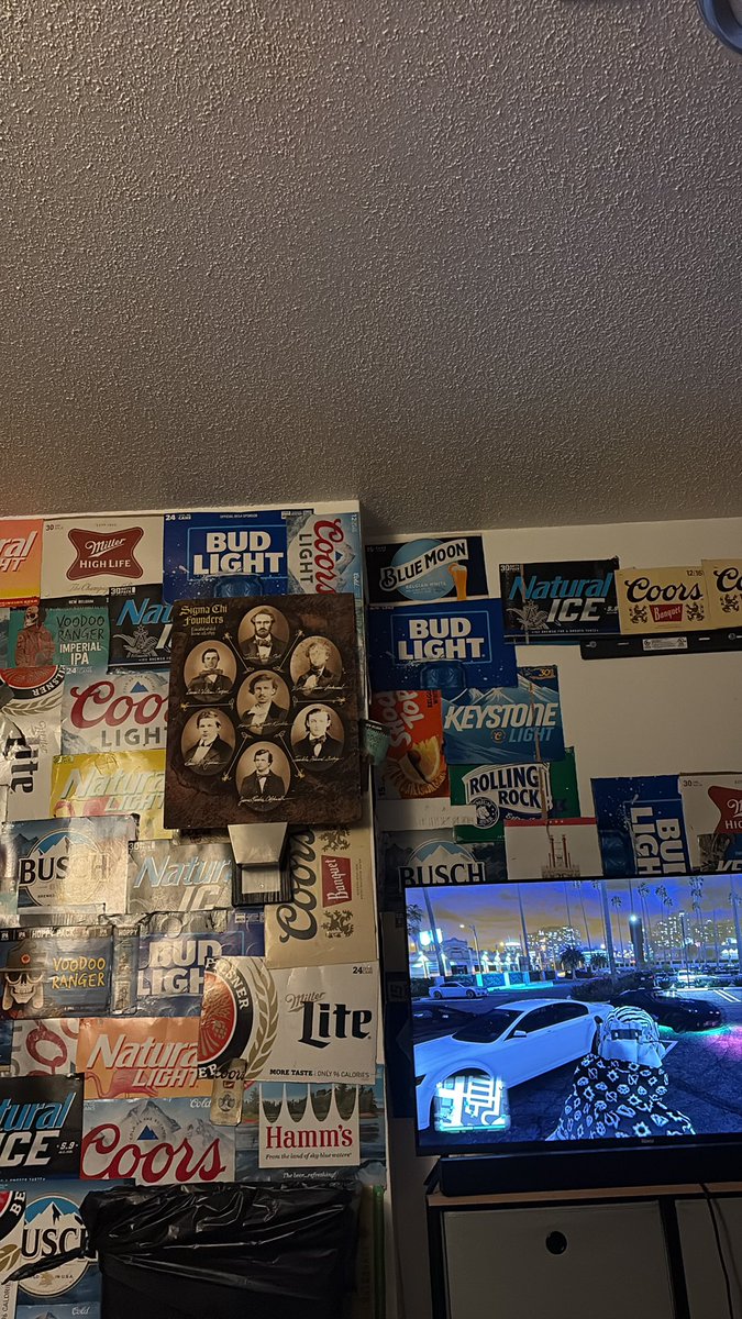 jameisweinston2's tweet image. new room decor? what do we think #chap