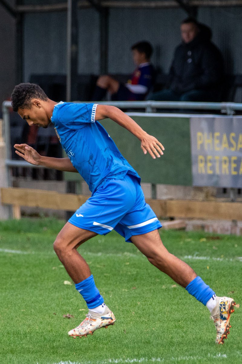 ⚫️🔴 GOAL 🔴⚫️

89’ 0-4 great build up play from the lads and a wonderful through ball by Ben Patey…. Omaree Cox lobs the keeper ⚽️