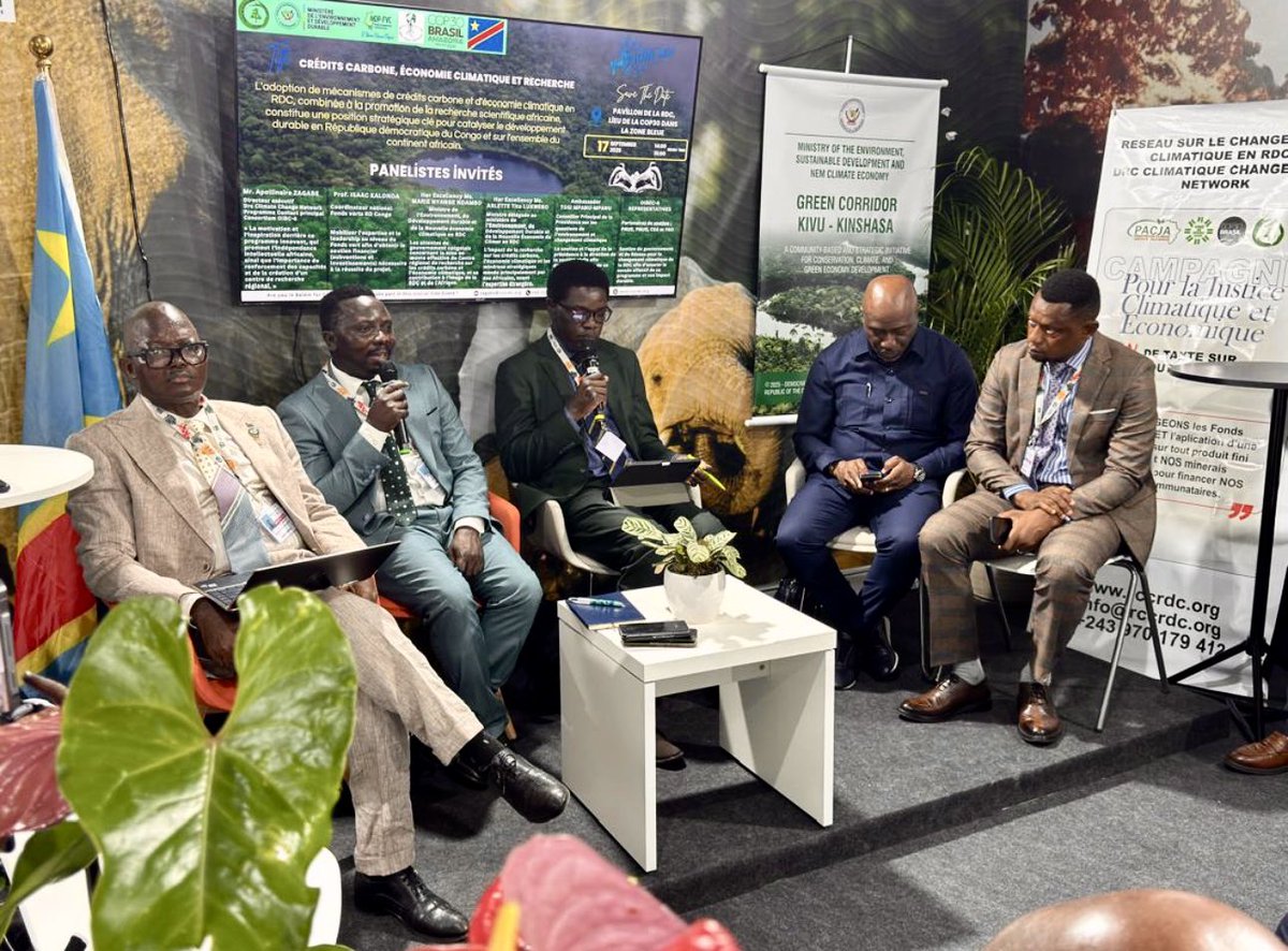 UNDPAfrica's tweet image. At #COP30, @UNDP reaffirmed support to the DR Congo🇨🇩’s ambition to become a continental hub for carbon markets &amp;amp; climate innovation.

Through the Observatory on Integrated Carbon &amp;amp; Climate Economy (OIBC-4), we are investing in skills, governance &amp;amp; science to benefit communities.