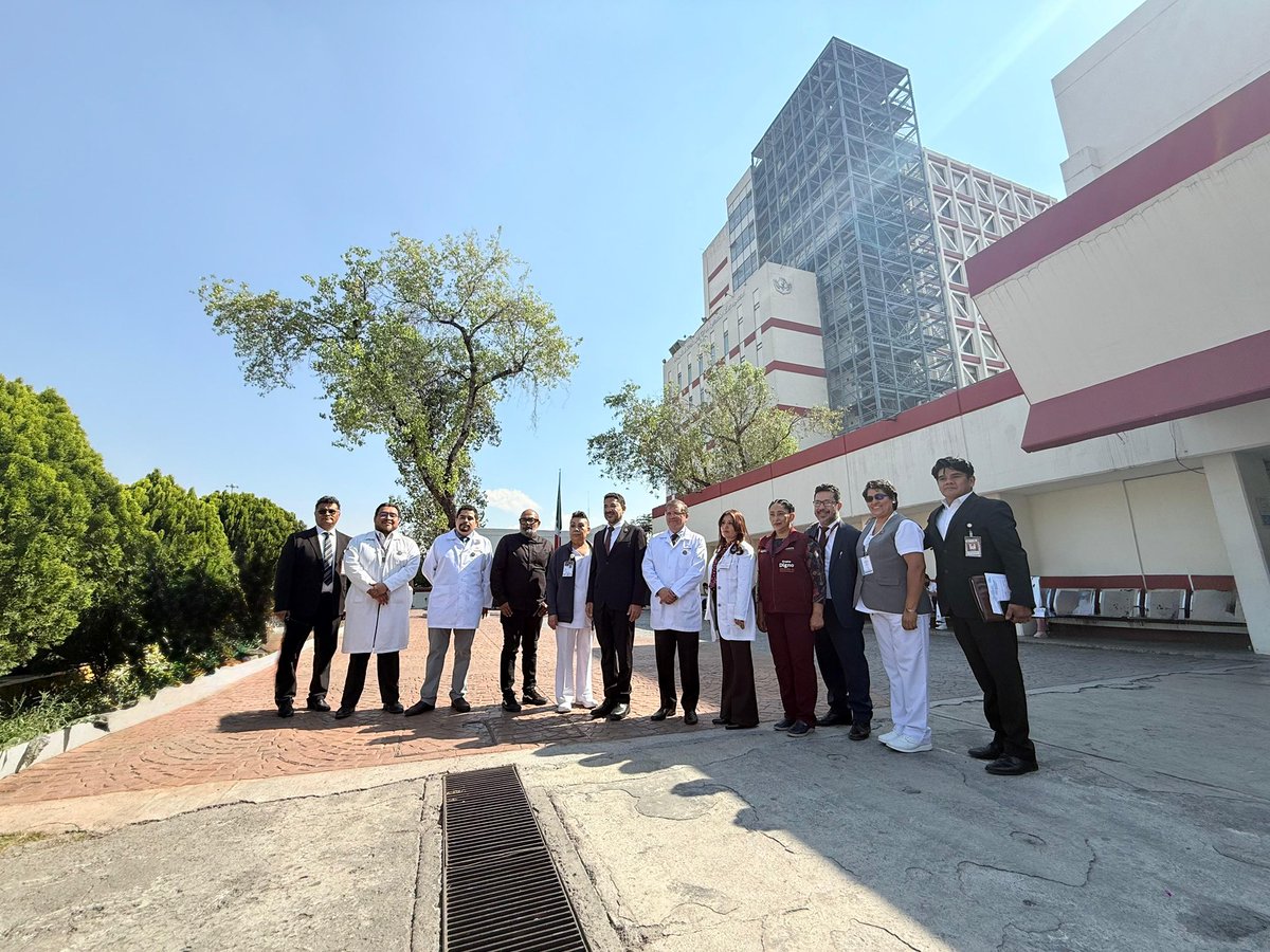 RockAvilaISSSTE's tweet image. Acompañamos al Director General del @ISSSTE_mx, @martibatres, en el 46 aniversario, el Hospital Regional «Gral. Ignacio Zaragoza».

✅Avanzamos con la inauguración de los pisos 5° y 6°, totalmente renovados y equipados con 73 nuevas camas.