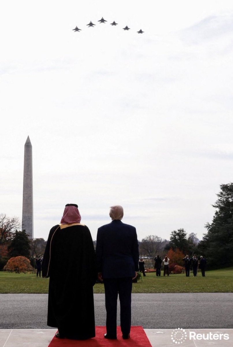 l0o2's tweet photo. الحمدلله …  بسبب هذا القائد المُلهم … مضت 10 أعوام ونحن نتقلَّب في نعم لاتُعدُّ ولاتُحصى،ونشهد تحول الأهداف إلى إنجازات عظيمة🇸🇦 ونقول اليوم بصوت واحد في هذا الهاشتاق

 #نباهي_بك_العالم_يابو_سلمان https://t.co/hzeSeiu5di