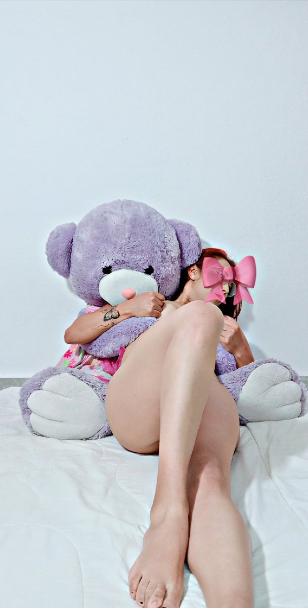 Ian & Izza tweet media