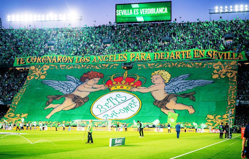 SevillaBetica's tweet photo. El sevillista es antibético porque odia a quien le quitó la representatividad y exclusividad de Sevilla y le superó en pasión. 

El bético es antisevillista para defenderse de la prepotencia de los que no superan ser señeros, a pesar de apropiarse de los símbolos de la ciudad. https://t.co/Jn8eJCeHB0