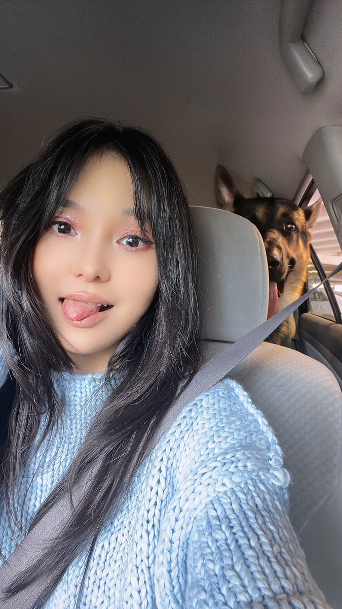 codemiko's tweet image. He and I say hi!