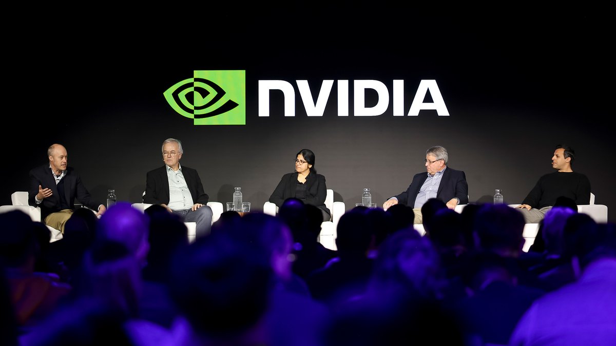 NVIDIAHPCDev's tweet image. 🌟 Watch our #SC25 fireside chat on AI Transforming Science, featuring Ian Buck and global HPC visionaries Dan Stanzione (@TACC), Jini Ramprakash (@argonne), Thomas Lippert (@fz_juelich), and Mohamed Wahib (@riken_en).

👏 A huge thank you to our panelists for insightful…