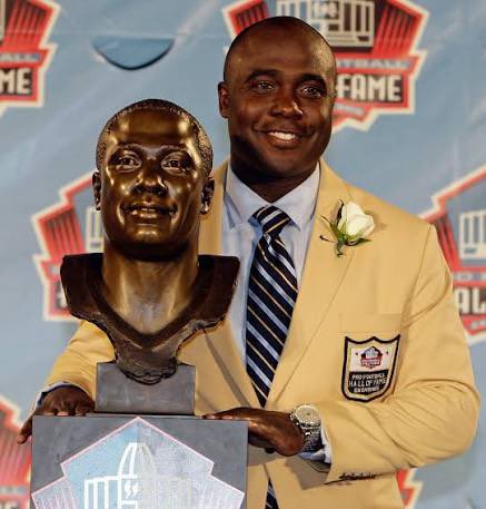 jlightsy7's tweet image. Per @OffScript_Vidz, Southern University is hiring Pro Football HOFer and current Colorado RB coach Marshall Faulk as their next head coach. #HBCU #SWAC