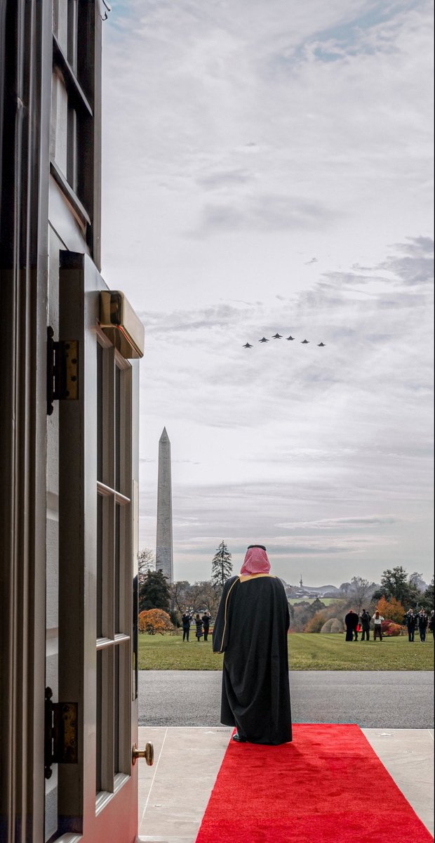 دُمْت لنا ذُخراً و فخراً نتباهى به 🤍💚

الله يحفظك في حلك وترحالك

#نباهي_بك_العالم_يابو_سلمان