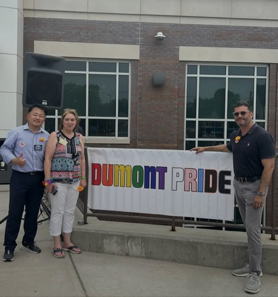 libsoftiktok's tweet image. BREAKING: Former Democrat Mayor Andrew LaBruno who was just arrested for child s*x crimes, volunteered for the “Dumont Pride” org who organize the lgbtq pride events in Dumont, New Jersey

Why does this keep happening