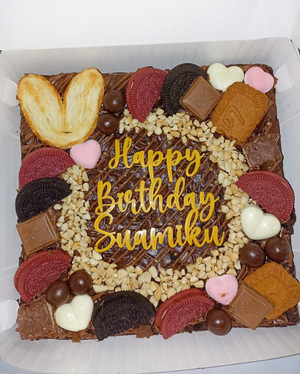 Mau pamer lagi hehe💗

Tulisannya "suamiku" jadi kangenn sama ayangku, alias Park Jimin😭