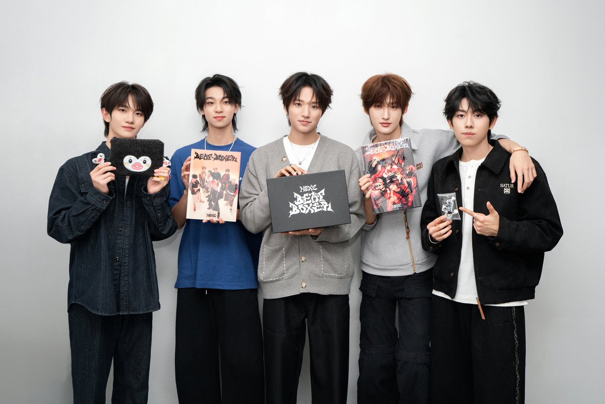 jype_basement's tweet image. NEXZ give CIIU a signed album and a handwritten letter 💌🫶🥺

#NEXZ #CIIU #CLOSERTOYOU