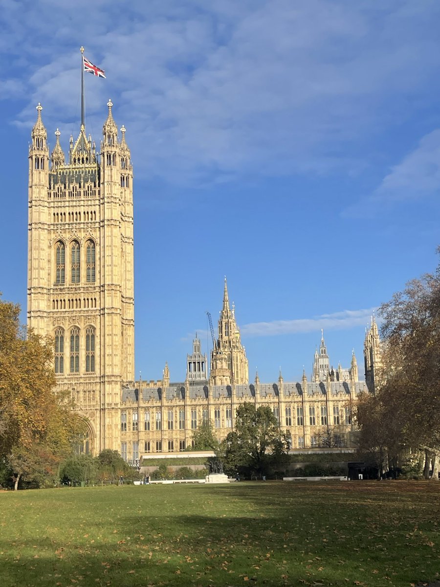 Mrs Roberts tweet media