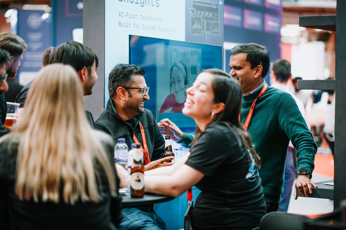 BigData_LDN's tweet image. The energy at our #BigDataLDN 2025 Data Drinks was amazing! Brilliant minds connecting, glasses clinking and ideas flowing. The community buzz was undeniable 🤝

Don&apos;t miss out in 2026. Register your interest now &amp;amp; be the first to know what&apos;s next: spkl.io/6019Aj061