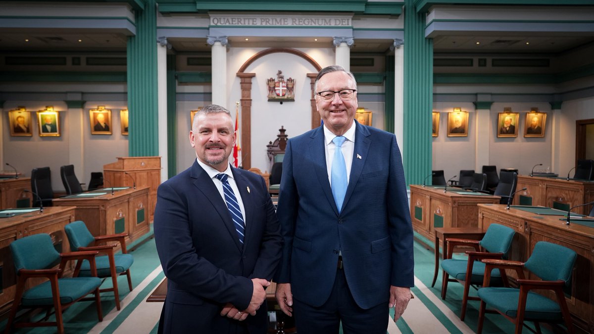 TonyWakehamNL's tweet image. Congratulations to MHA Jeff Dwyer and MHA Mark Butt on officially being sworn in this morning.

Both of these dedicated representatives have earned the trust of their communities, and I’m proud to have them on our team in the @NL_HOA House of Assembly.

Today is a great day for…