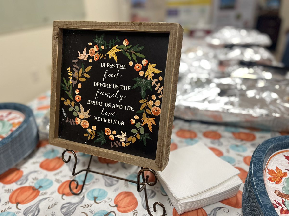 Bugsperts's tweet image. Thankful for our team! 🦃🍁
We enjoyed a great Thanksgiving Luncheon at the office, celebrating the hardworking crew that keeps the Bugsperts going strong. Grateful for each person on our team!

#BillClarkPestControl #Bugsperts #ThankfulForOurTeam