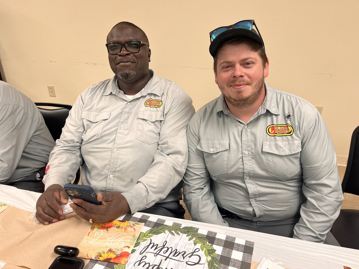 Bugsperts's tweet image. Thankful for our team! 🦃🍁
We enjoyed a great Thanksgiving Luncheon at the office, celebrating the hardworking crew that keeps the Bugsperts going strong. Grateful for each person on our team!

#BillClarkPestControl #Bugsperts #ThankfulForOurTeam