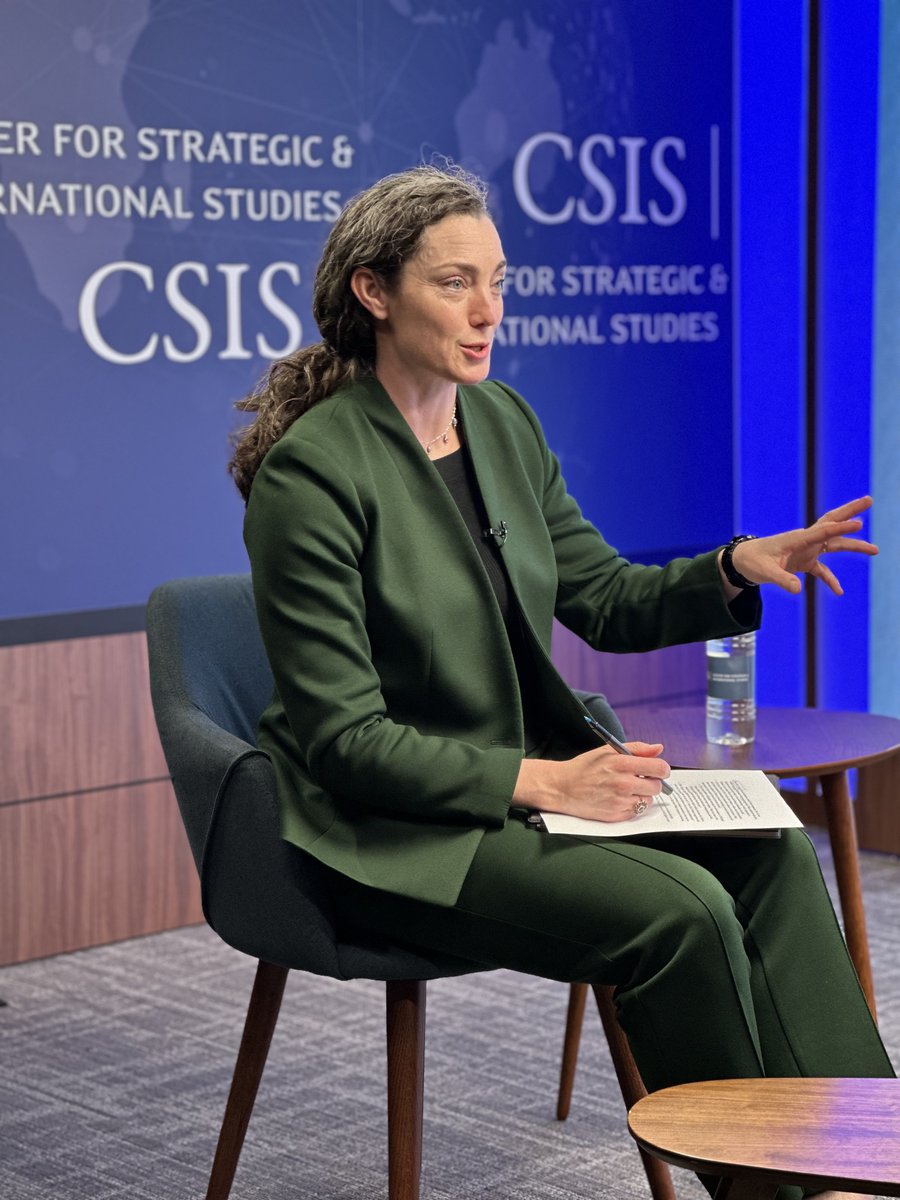 Emily Harding tweet media