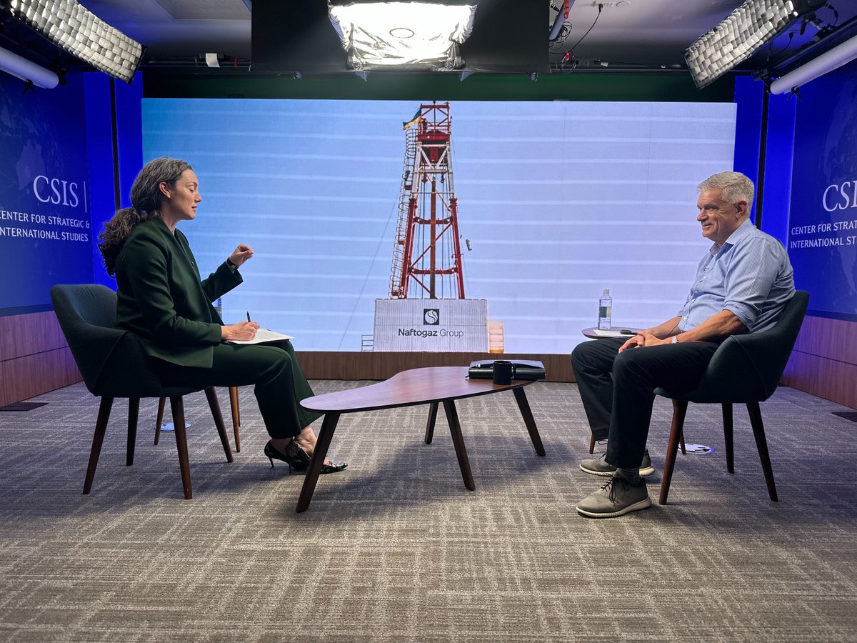 Emily Harding tweet media