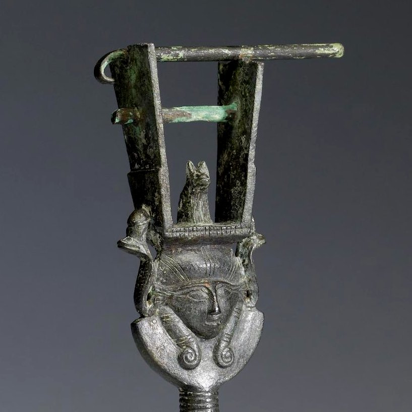 C31415notrandom's tweet image. I never questioned if they are cow ears, tough they look more like Shrek ears to me. 
Just I think they are so overly emphasized because it is connected to,
LITERALLY hearing
and no it&apos;s not music.

Here a Naos Sistrum: