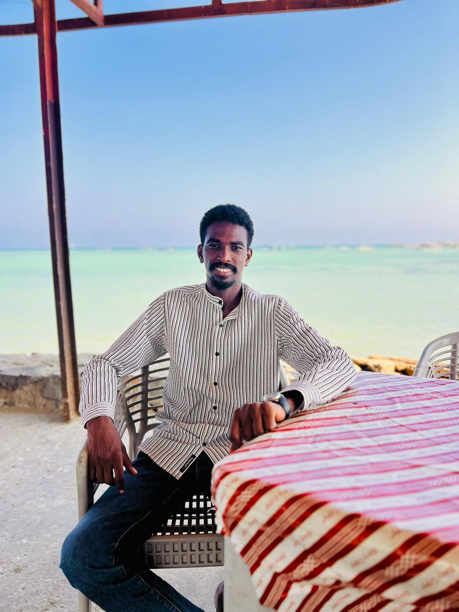 AltayebHyderNam's tweet photo. البورت بدت تدينا وشها السمح ♥️
Blie for Sudan 💙 https://t.co/B6Zk2t686h