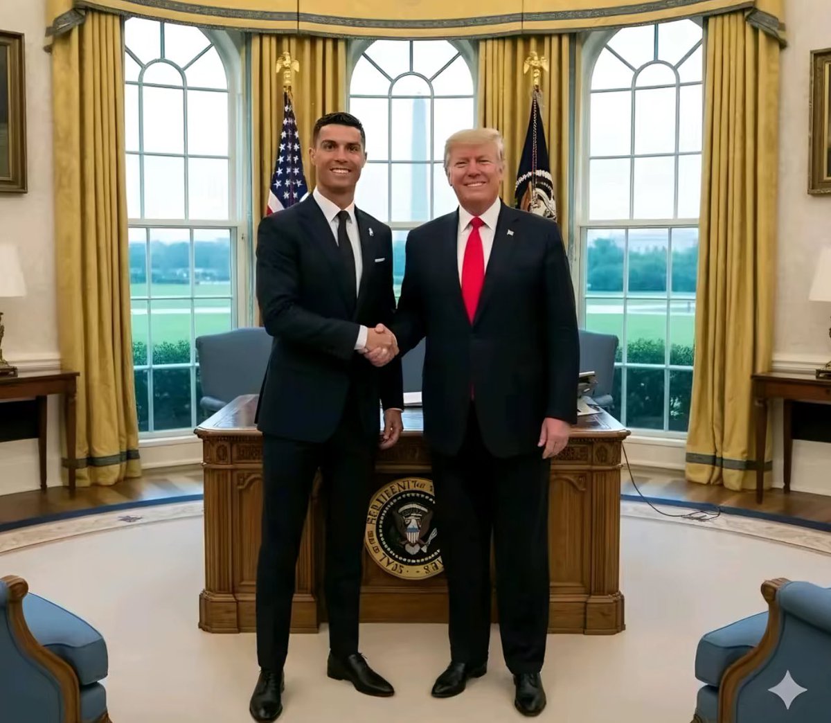 ThaEuropeanLad's tweet image. 🚨‼️𝗕𝗥𝗘𝗔𝗞𝗜𝗡𝗚: 

Donald Trump: 🗣️“Cristiano Ronaldo I have to say this directly to you here in person... I love you... but Lionel Messi is the goat of soccer”