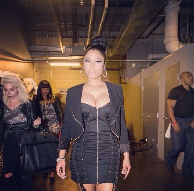 Hourly Minaj (@hourlynm) on Twitter photo 