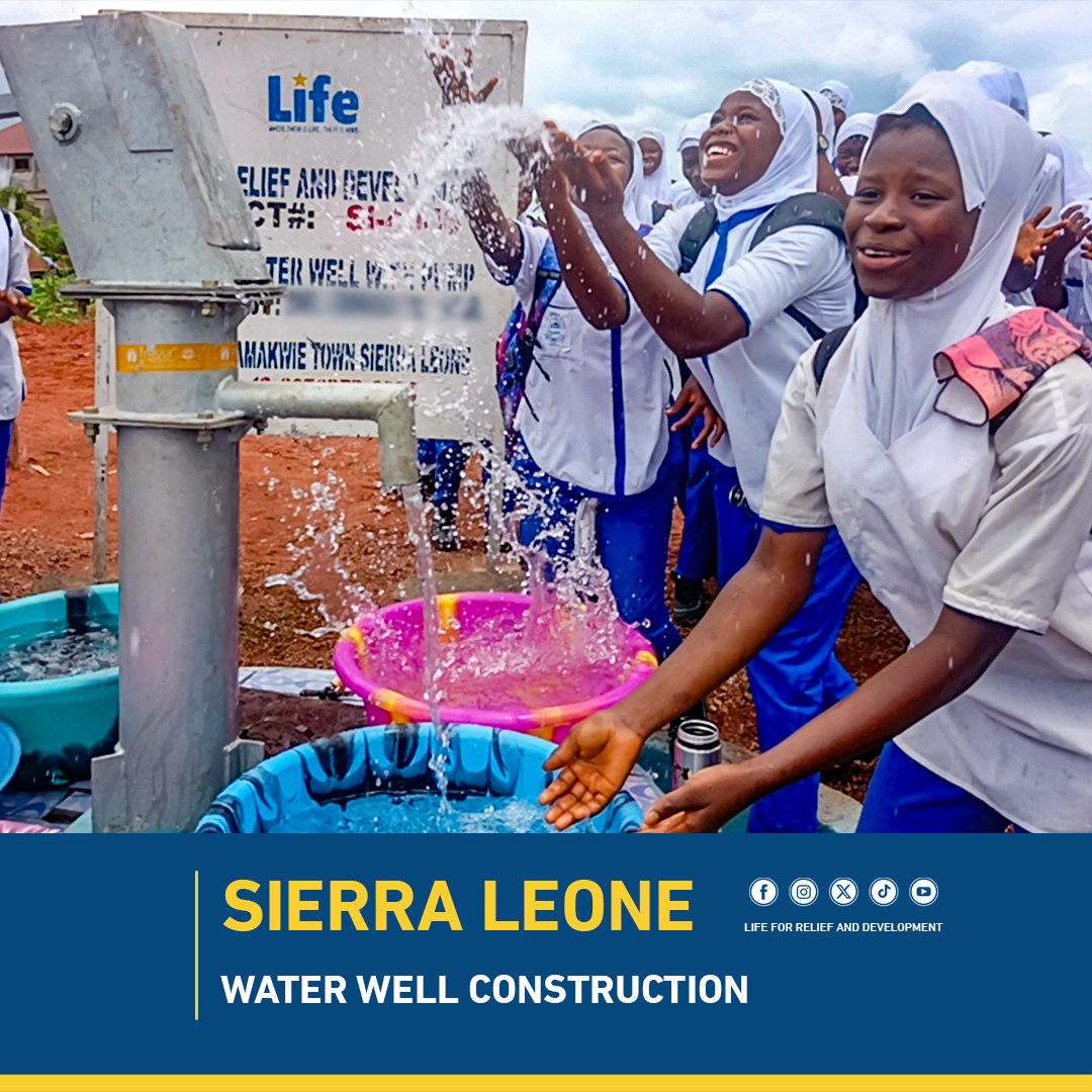 LIFEforRELIEF's tweet image. From dry ground to a steady flow: Watch the life change! 🚰

A new well in Sierra Leone changes everything: health, education, and daily life for hundreds. 

What is the simplest thing you take for granted every morning that we are fighting to provide for children in Sirraleone?…
