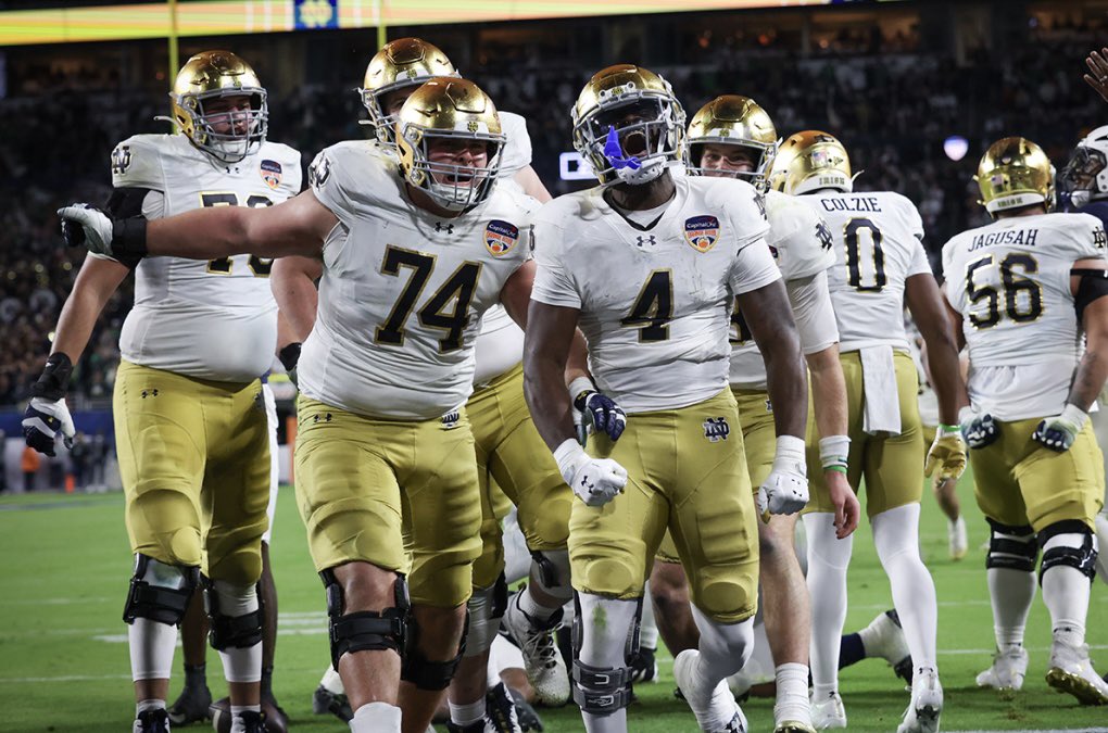 #AGTG After some great conversations with <a href="/CoachJoeRudolph/">Joe Rudolph</a> and <a href="/CarterAuman/">Carter Auman</a> I’m blessed and excited to receive an offer from <a href="/NDFootball/">Notre Dame Football</a>! Thank you for believing in me! #GoIrish <a href="/Marcus_Freeman1/">Marcus Freeman</a> <a href="/CoachDelaney52/">Rob Delaney</a> <a href="/myraaann/">Myron Tagovailoa-Amosa</a> <a href="/JourdanBlake_/">Jourdan Blake</a>