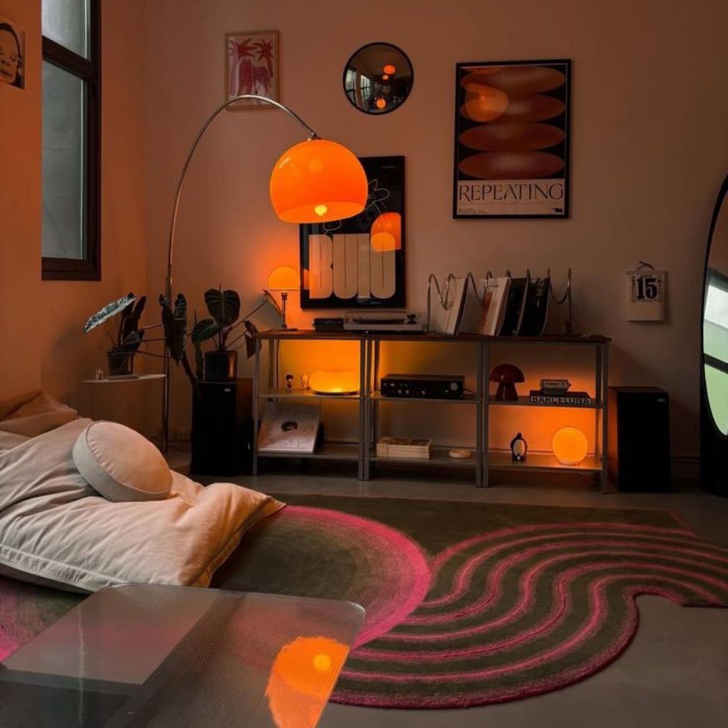 building my jolymes house moodboard 🙂‍↕️