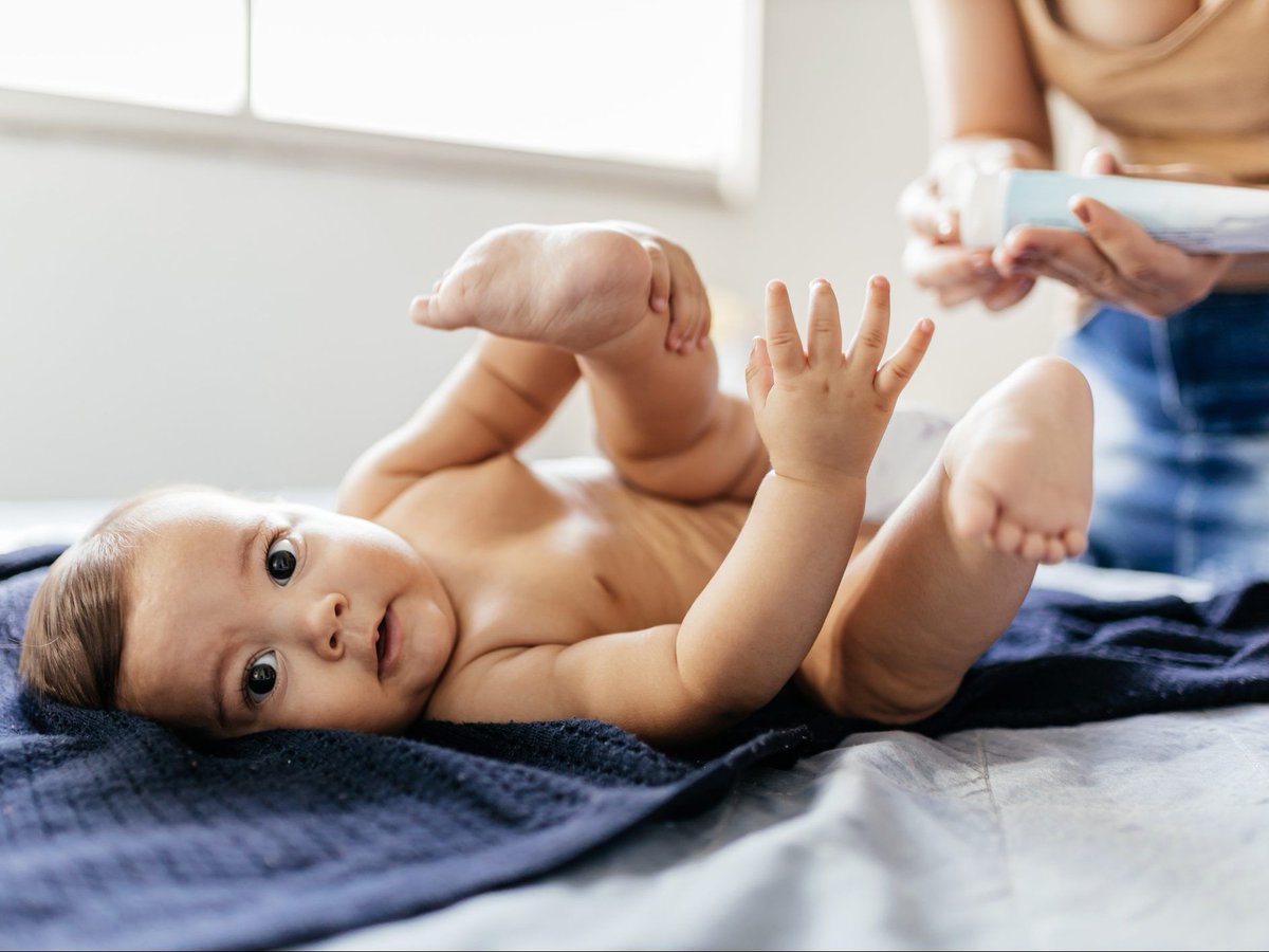 TheTorontoSun's tweet image. Parents should get babies’ consent to change their diapers: Researchers torontosun.com/news/world/par…
