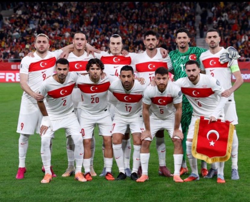 Tebrikler #BizimÇocuklar 🇹🇷 🇹🇷 🇹🇷

🇪🇸 İspanya 2-2 Türkiye 🇹🇷