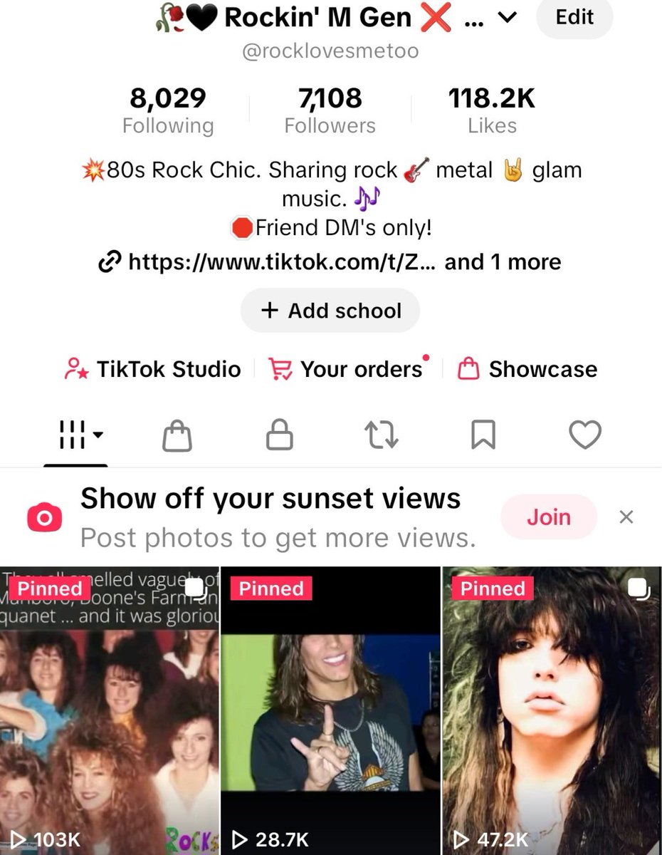 RockLovesMe2's tweet image. FINALLY I get noticed by 
TIKTOK for having
47k- 103k
Views on my posts and
added me into the creator 
fund. 🎉🎉🎉
I know a lot of people are
afraid of Tiktok, but trust
me if you want new musicians,
artists and kind people
give it a try! 🤘💕🤘
#TikTok #rockneverdies 
#follow
