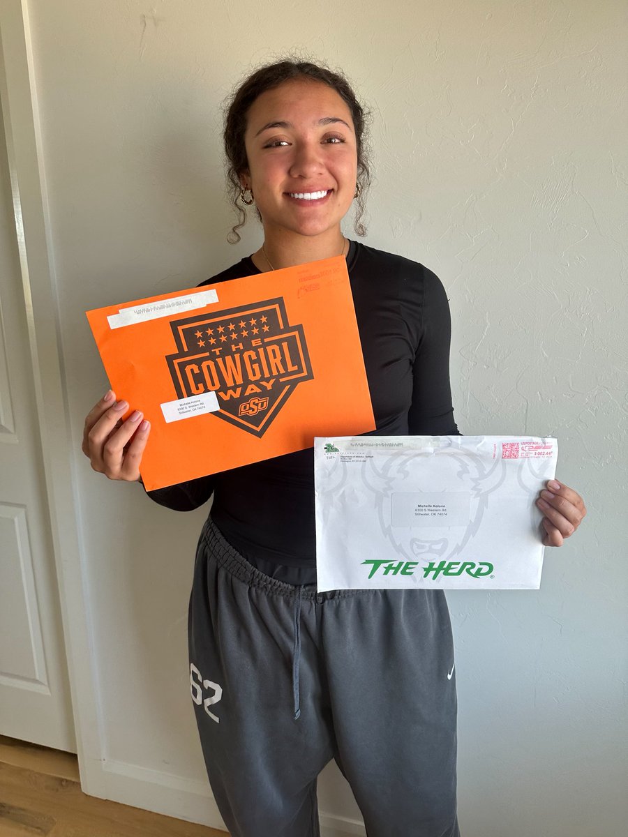 MichelleKolone's tweet photo. I love coming home from the Clearwater Classic to mail!! Thank you so much @cowgirlsb @OSUcoachG @Coach_Shippy @KatieNorris33 I love learning more about @okstate! 

Thank you so much @HerdSB @mzerkleee @AlyHarrell @RileyBlampied  for the camp invite! Excited to come see your beautiful campus! 

@TGASciara @LadyPioneers1