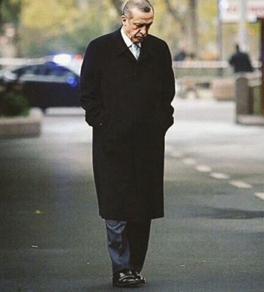 Seni Sultan Abdülhamid Han’ın Yalnızlığına Bırakmayacağız !!!!
 #ErdoğanınYanındayız🇹🇷🇹🇷🤘🏻🤘🏻