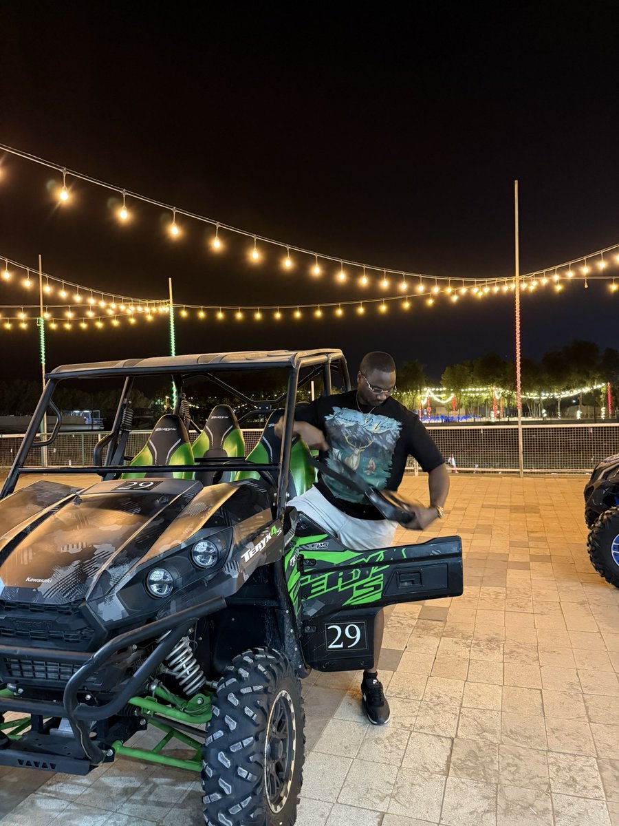 Muyiwa Awoniyi (@iamdonawon) on Twitter photo 