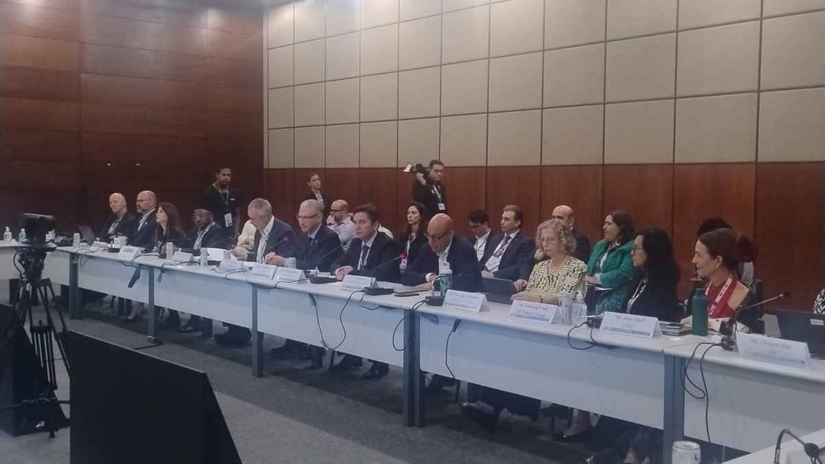 IDEAMColombia's tweet image. 🔍🇨🇴 Colombia se consolidó como el primer país de ALC con metodología oficial que integra género + MRV en GEI.
📈 Un paso histórico hacia una transparencia climática más justa.
#DatosQueTransforman #COP30