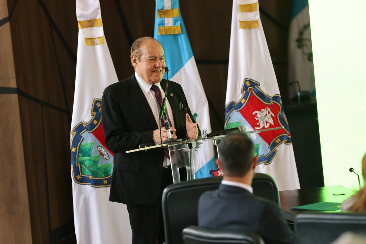 Esta mañana se presentó la propuesta para conmemorar los 250 años de la Ciudad de Guatemala, que celebraremos en 2026. Una ciudad que ha sabido avanzar, renovarse y mantenerse como el centro de oportunidades del país.

La presentación contó con la participación del Cuerpo