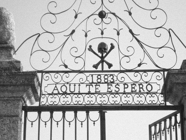 solisolsoli's tweet image. Cemetery gate, Portugal. "Here I wait you"