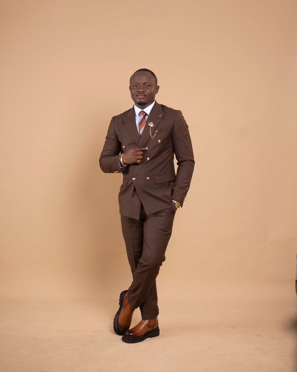 olukoyaa99's tweet image. Became a Doctor over the weekend.
Dr. Rotimi M.O (BDS Ondo) 
Distinction in science of dental material. 
Distinction in oral pathology, oral radiology and oral medicine. 
Distinction in oral and maxillofacial surgery.