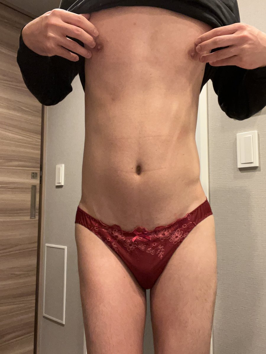 panpankokikoki's tweet photo. 26歳妻の使用済み下着を履いたり、ぶっかけてくれる方いませんか？
チクニーしながら妻の脱いだ後の下着を履くのが趣味、、、
裏返してシミを見せびらかしてみた笑

RTしてくれ方には別の写真も送ります！
DM下さい！

#ぶっかけ #ぶっかけ依頼 #寝取られ #NTR  #パンティ #裏垢 #エロ #下着フェチ https://t.co/MOdurZvUnJ