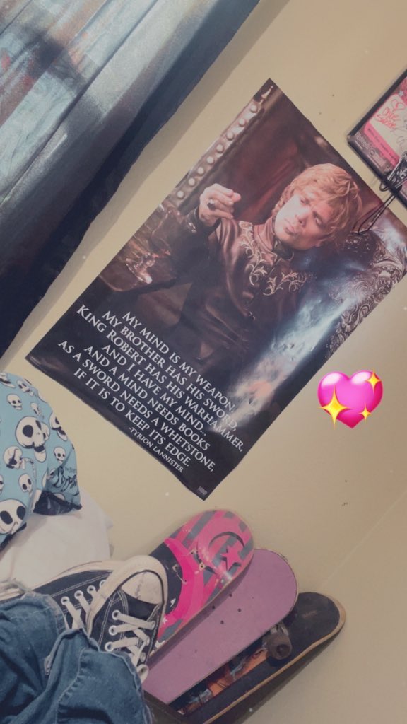DraveSuicide's tweet photo. Crush #tyrionlannister #GoT #peterdinklage https://t.co/EJ3ITStgiA