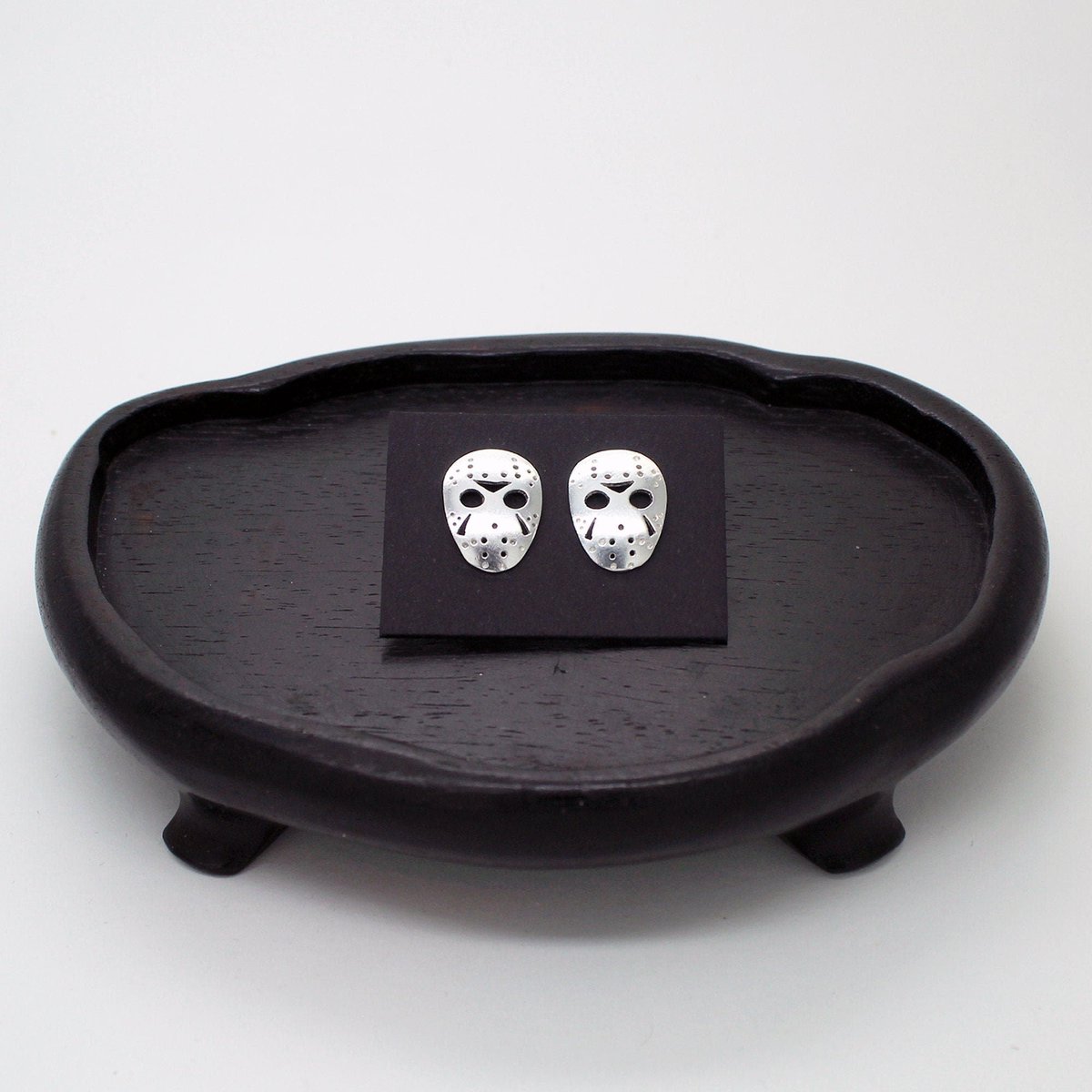 Plataica's tweet image. ¿Te gusta el terror? 😱 😱 😱 Pendientes #Máscara Jason Voorhees de #Viernes13 en plata 925

👉 bit.ly/3uYyBn5

#JasonVoorhees #Fridaythe13th #plata925 #joyeríaartesanal #hechoamano #envíogratis #Jason #horrormovie