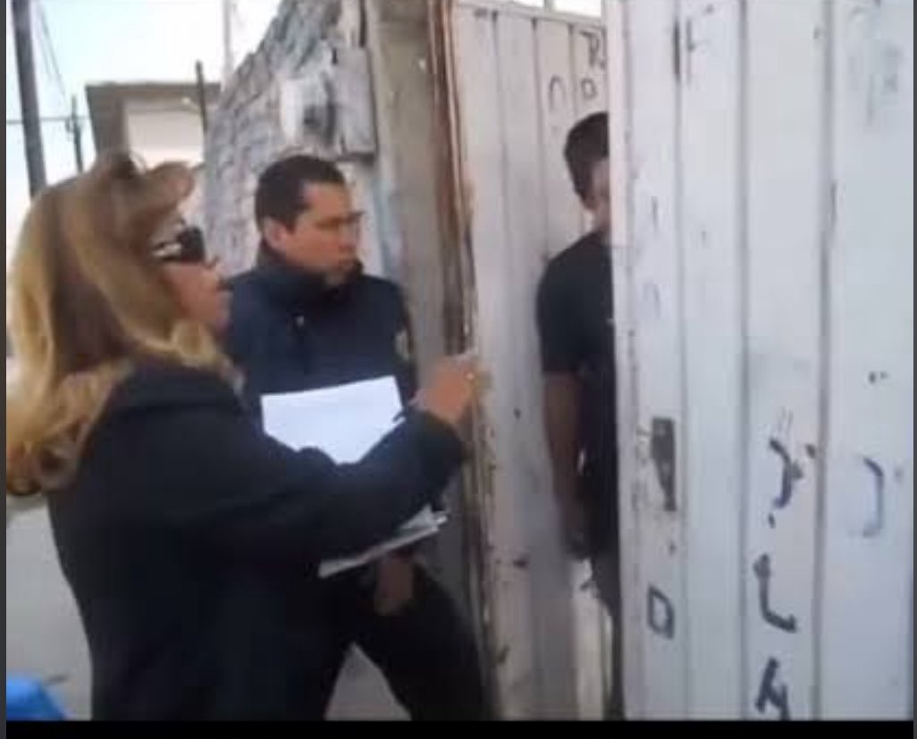 Ya va en camino la licenciada kali uchis para el embargo a ricardo salinas pliego si no paga o se arregla en 48 hrs