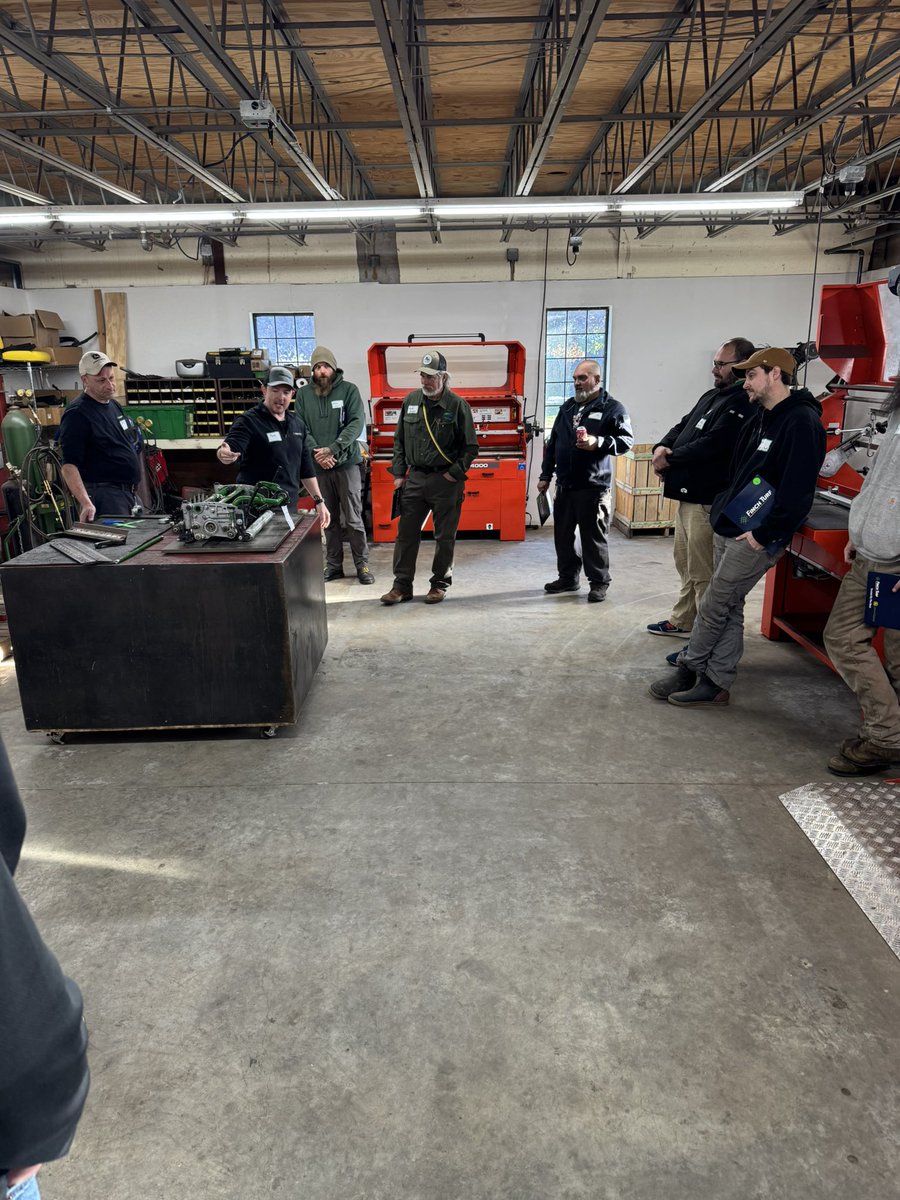 FinchTurf's tweet image. ✅ Another great Service Workshop in the books!!! Thanks to everyone who joined us in Avon, MA today! #StaySharp #NeverStopLearning 🛠️