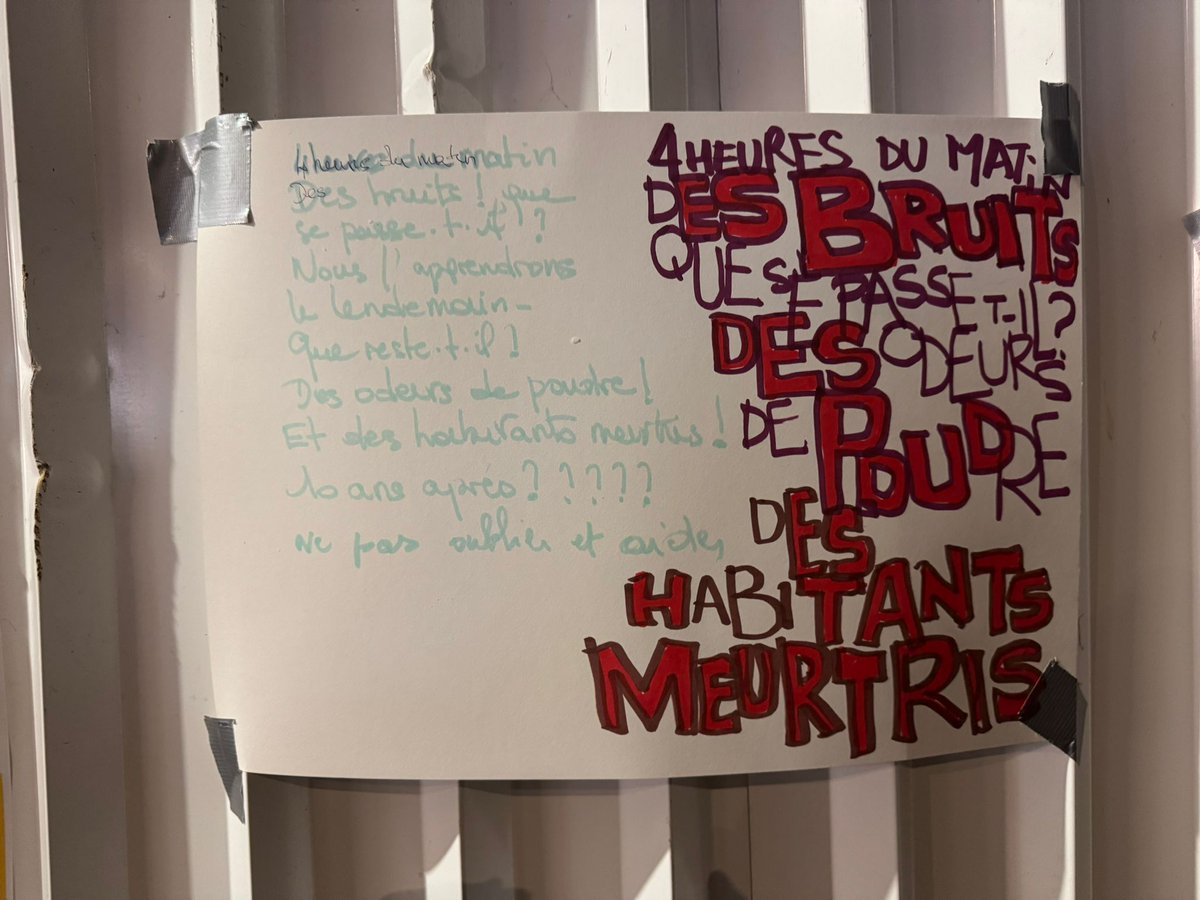 ▪️18 Novembre 2015 - 18 Novembre 2025.
Des habitants st denis étaient présents ce soir, illuminant la palissade avec des bougies et des messages empreints de bienveillance envers les victimes sous tous ses aspects et les combats pour qu'elles soient reconnues en tant que telles.