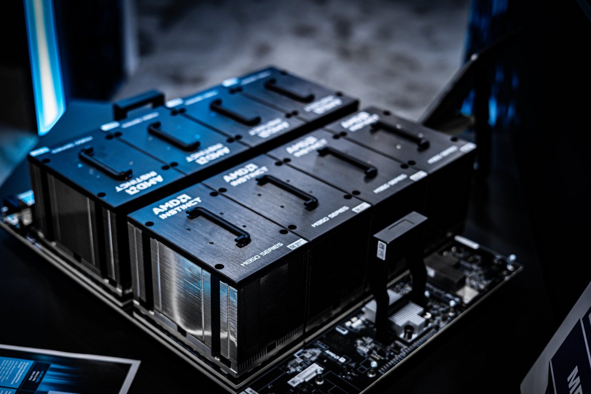 tensorwave's tweet image. Happening now at SuperCompute 2025 in St. Louis!

Nikhil Gupta from TensorWave is chatting with attendees about how @AMD  Instinct MI355X GPUs deliver breakthrough efficiency and scalability for enterprise AI workloads.

Learn how the TensorWave + @Supermicro + AMD stack is…